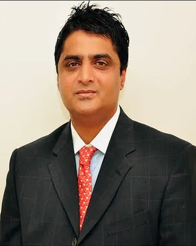 Portrait of Dr. Raju Mantena, D.O.